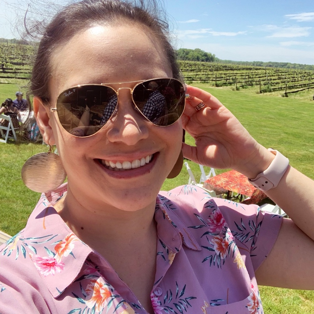 Meet your Posher, Carolina
